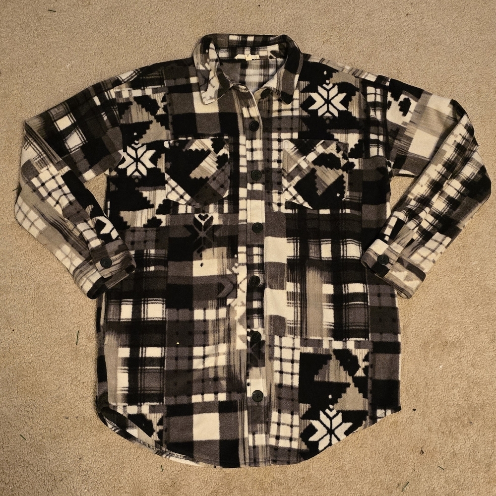 Maurices Patterned Shacket - Medium
